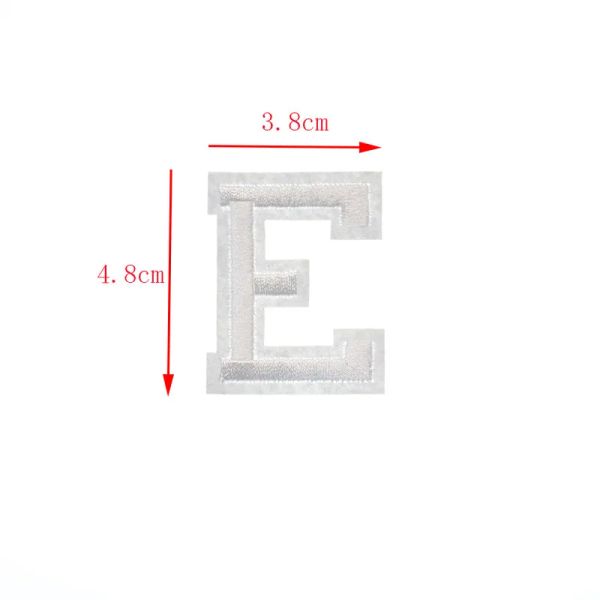 26 englische Buchstaben rein weiß gemischte Stickereie Patch DIY -Kleidungssteinaufkleber Dekorative Applikationen zartes Stickbuchstaben Patch Patch Patch