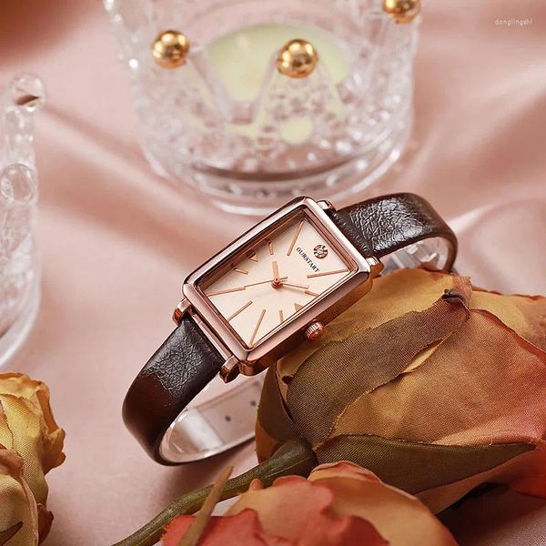 Armbanduhr Retro Lederband Frauen Quarz Uhr Uhr Einfaches quadratisches grüne Diamant -Zifferblatt Damen Kleid Armbanduhr Relogios Femininos