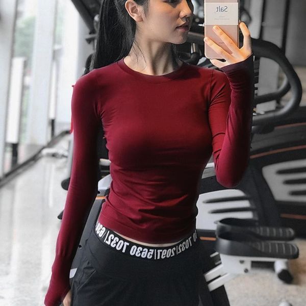 Yoga Crop Top Suit Sports Profissional de High Red Gym Red Spring Summer Summer MUJER CAMISETAS