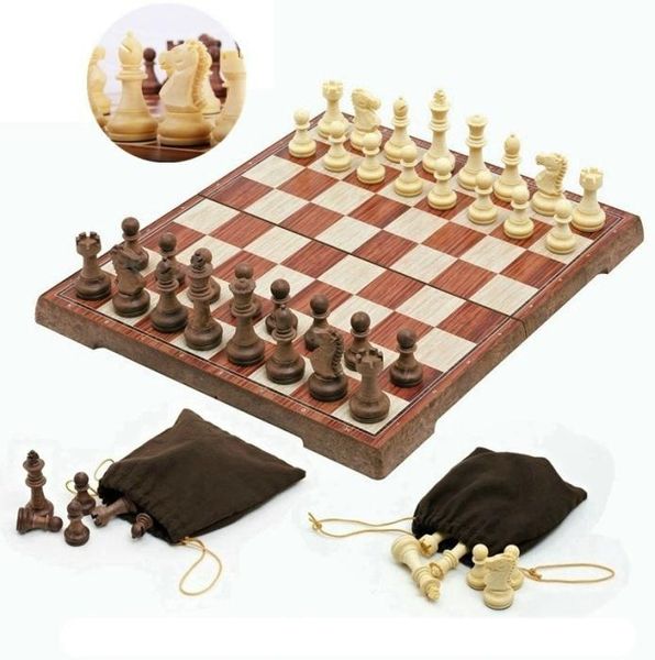 4 Größe Magnetic Board Turnier Reise tragbares Schachsatz Neues Schach gefaltetes Board International Magnetic Chess Set spielen Geschenk4591124