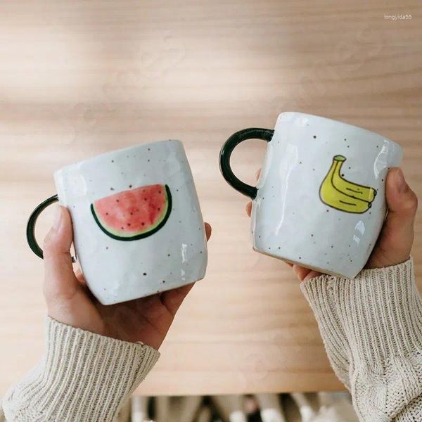 Canecas frutas padrão caneca copo de caneca de cerâmica de cerâmica xícaras de caneca ilustração de desenhos animados de cerâmica de consumo doméstico leite