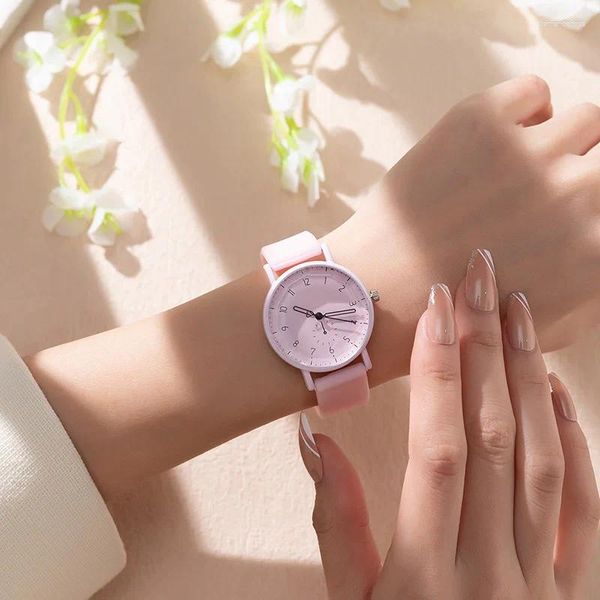 Relógios de pulso minimalista digital feminino esportes relógios silicone strap ladies quartzo cutil relógio