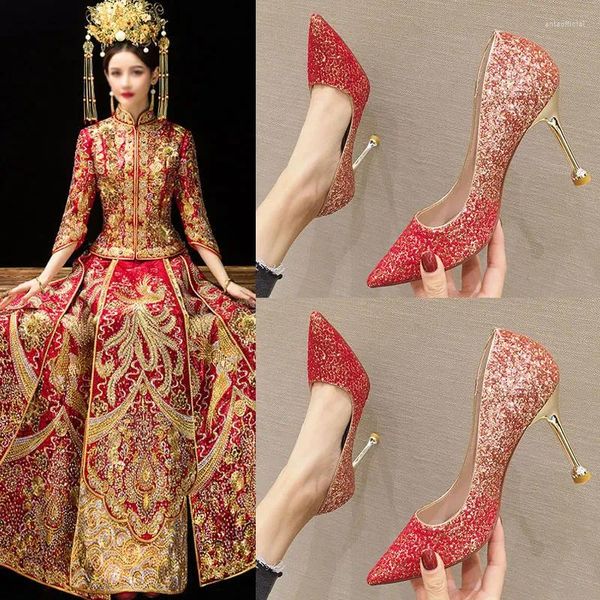 Scarpe da abbigliamento romanzo2024 rosse sposa con tacchi alti tacchi da donna versatile sequestro di paillettes cristallino può essere indossato in tempi ordinari