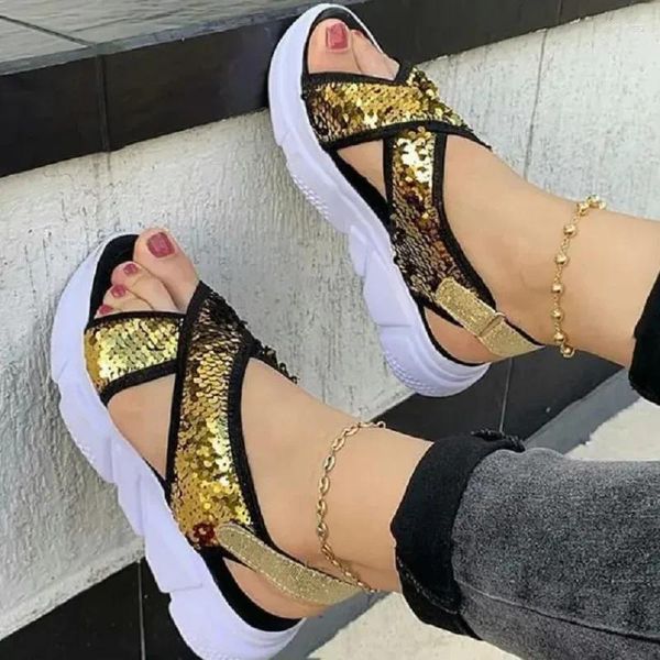 Sandals Wedges Mulheres 2024 Plataforma de verão Slides Fad Flats Slippers Rome Beach Sapatos casuais grossos Zapatos