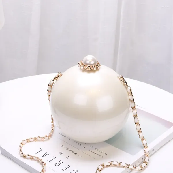 Abendtaschen 2024 Fashion Design Pearl Ball Party Frau Handtaschen Globale kugelförmige Acrylhartkoffer Schulter kleiner Tasche