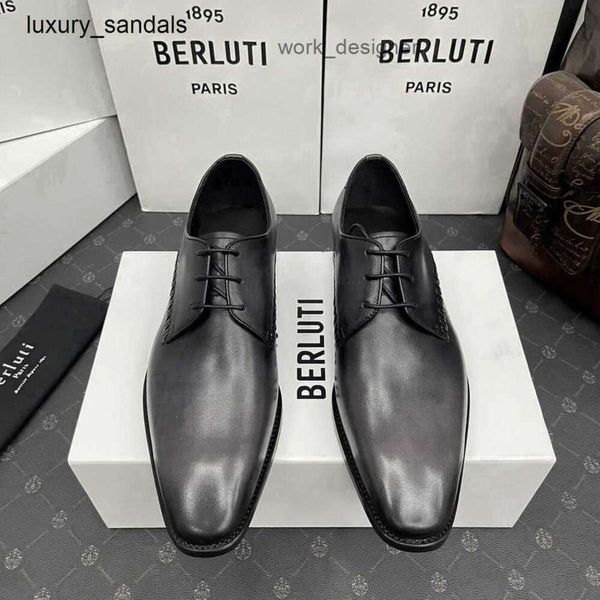 Berluti Mens vestido sapatos de couro Berluts Novos sapatos de couro de bezerro masculino escovados sapatos retro oxford com mark thread costurado vestido de negócios cavalheiresco rj 7plm