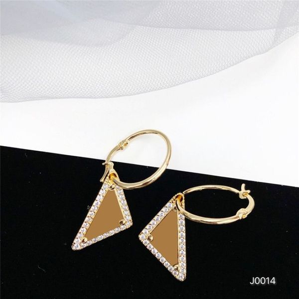 Glänzender Diamantdreieck Zauber Ohrringe Designer Brief Kristall Anhänger Stollen Frauen Strasssteine Ehrfurcht Geschenk253s