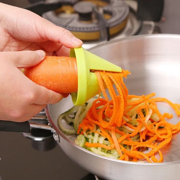 2024 Küchenwerkzeuge Gemüse Obst Obst Multifunktion Spiral Shredder Schalthandhandbuch Kartoffel Karotten Radieschen Rotierschredder -Reibung für Küche - für Küche