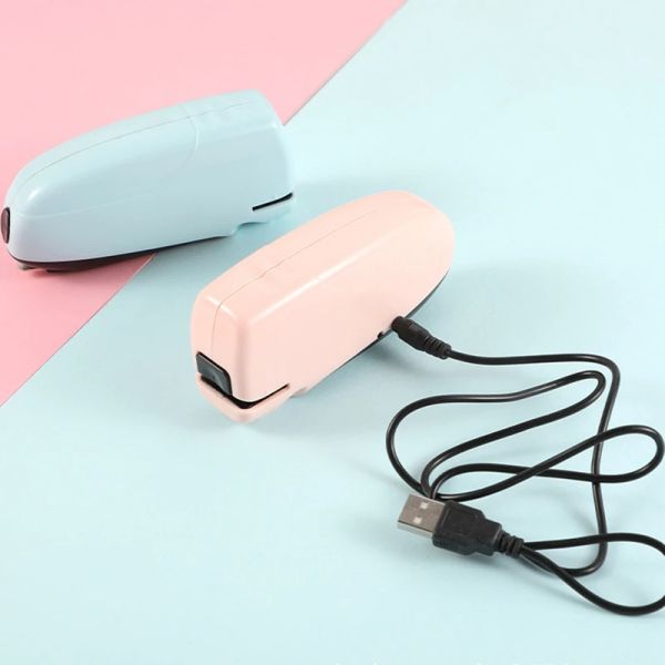 Hefter tragbarer Mini Electric Stapler Set für das tägliche Büro eignet sich für Schulbüro -Familien Studenten Blau