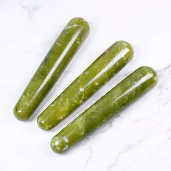 1pc di buona qualità Green naturale giada xiuyu bacchette gemma artigianato per la bacchetta del corpo massaggio a mano in legno doni di pietra magica