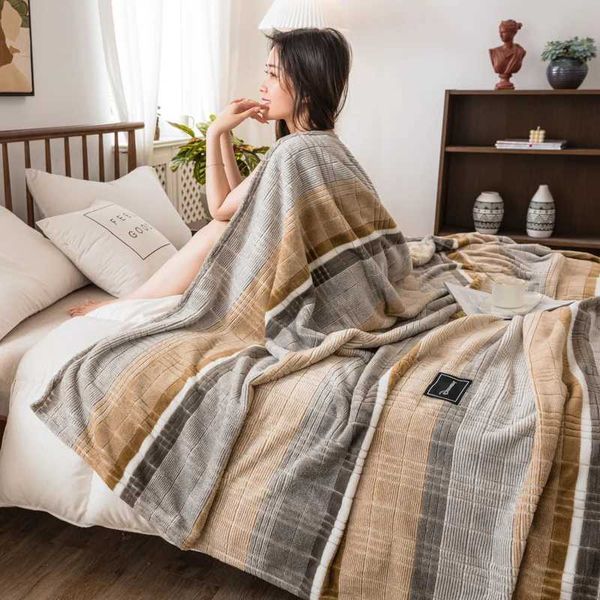 Decken Milch Fleece Flanell Decke Sofa Handtuch Büro Nickerchenherbst Herbst und Winter warme weiche Decken für Betten Sofa Autoabdeckung