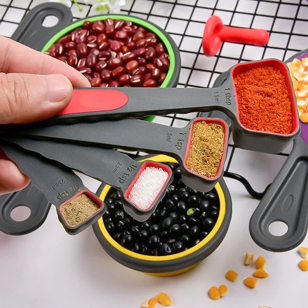 Gıda Sınıfı Renkli Silikon Malzeme Ayarlanabilir Katlanabilir Ölçüm Kupaları ve Kaşık Seti 8