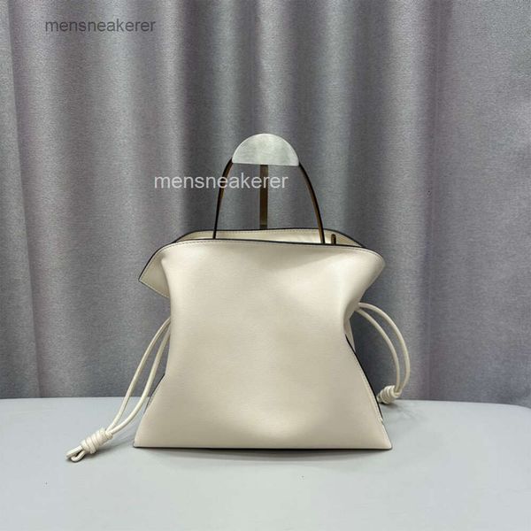 Spagna Nuova Loeew Soft Totes 2024 Flamenco Borse Borse Borse in pelle Light Classic Donne French Design Luxury in stile Luxury's Drive's High End End 3lun