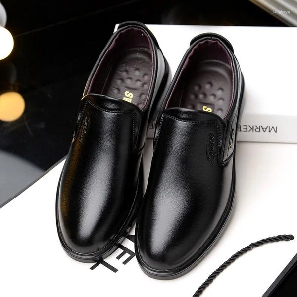 Sıradan Ayakkabı Patent Deri Erkekler Marka 2024 İtalyan Moafer Moccasins Nefes Alabaş Kara Sürüş Artı Boyut 38-44