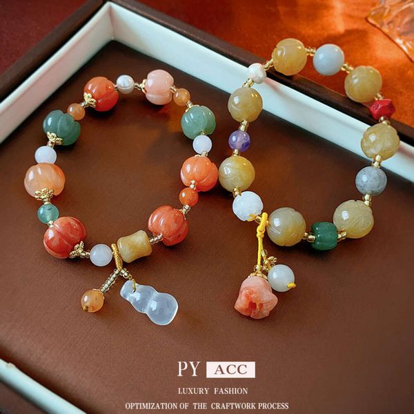 Neue chinesische Süßwasserperle Jade Blumenkürbis mit High-End-Gefühl und Temperament, neues Nischenarmband