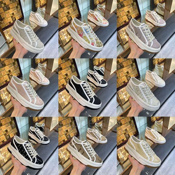 Tennis 1977 Scarpe in tela sportiva Beige Bottom Remodery Stamping Casual Scarpe Casualmente Ago Jacquard Denim Denim Colore Matching Design Donne Scarpe in gomma Scarpe in gomma Scarpe in gomma