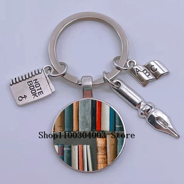 Biblioteca classica Bookshelf Keechain Vintage Old Book Bibliotecario Keyring Gift Insegnante Nerd Nerd Writer