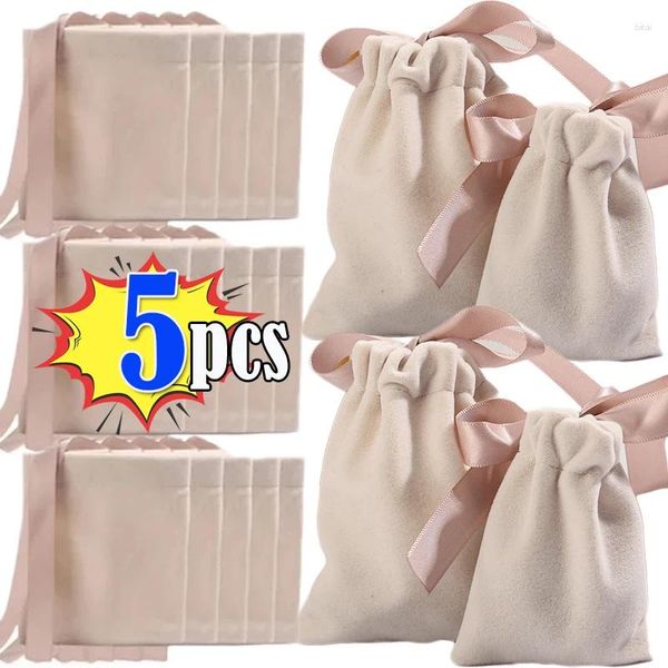 Bolsas de joias 5pcs embalagem bege veludo de veludo sacos de cordas de luxo Brincos de luxo armazenamento de pulseira de colar