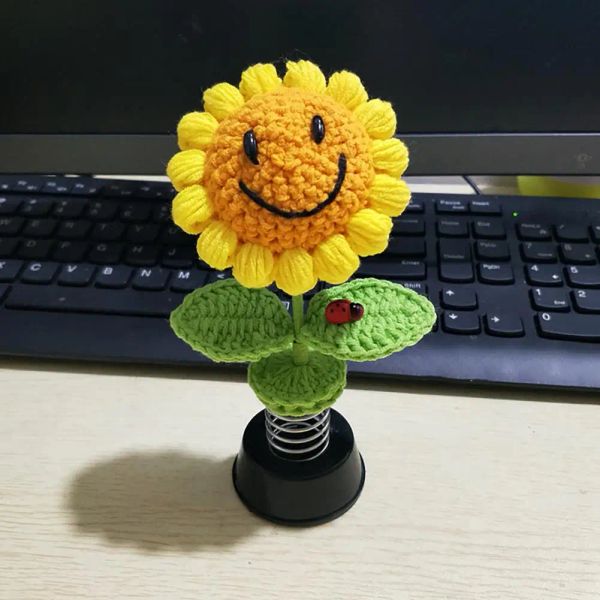Ornamento de carro Vivid Swing Head Head Sunflower Shapes Acessórios do carro Dashboard Flowers Toy para veículo