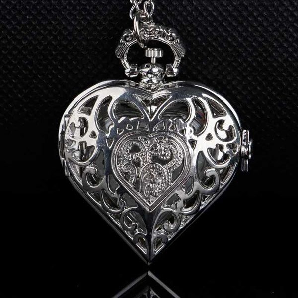 Pocket Watches Hollow Heart Heart Quartz Pocket com colar de prata Prática Popular Lady Pingente Pingente FOB ES Y240410