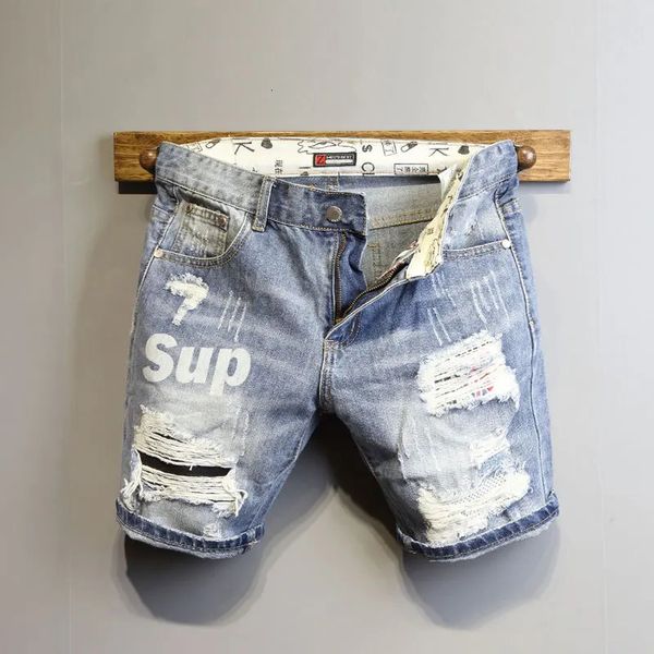 Summer Light Blue strappato Cat Whisker Patch Letter Stampa Slip Shorts Shorts Teenagers Jeans Boys and Girls Cowboy Short Pants 240409