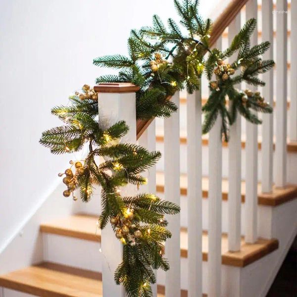 Flores decorativas 3m Garland artificial de Natal com luzes Fir Pine Tree Branch Decoração do ano Presentes para casa