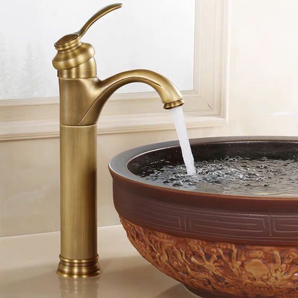 Rubinetti a base di bassacasina nera/antica a manico singolo rubinetto da bagno a manico singolo di acqua calda per miscelare il lavello mixer del rubinetto tap Torneira