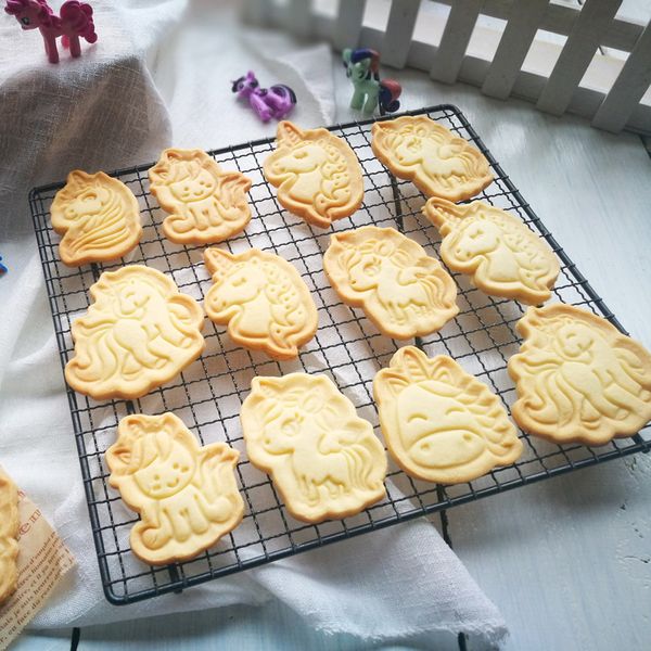 6шт Unicorn Shape Fondant Cookie Cutters плесени Unicorn День рождения бисквит для торта украшения формы детского душа