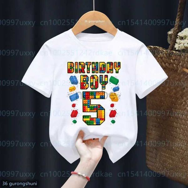 T-shirt kawaii bambini 4-9 ° compleanno master builder block building boys tshirt abito di compleanno abbigliamento per bambini simpatici maglietta per ragazzi camicia top 240410