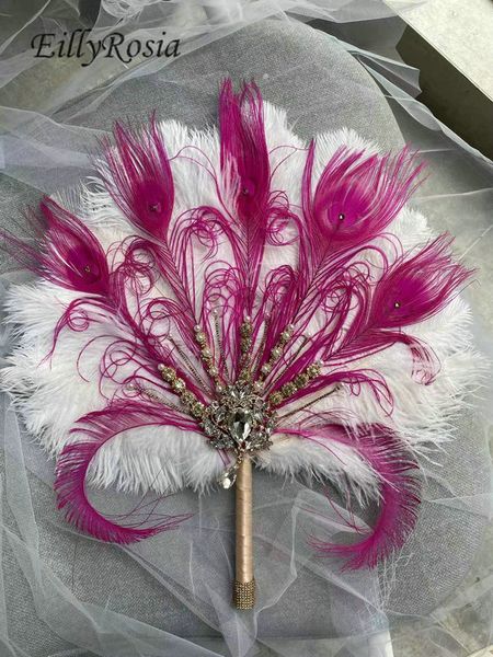 Eillyrosia Alternative Strauß Feder Fan Brosche Bouquet für die Braut Fuchsia Peacock Feather Brautfan für die 1920er Jahre Gatsby Party