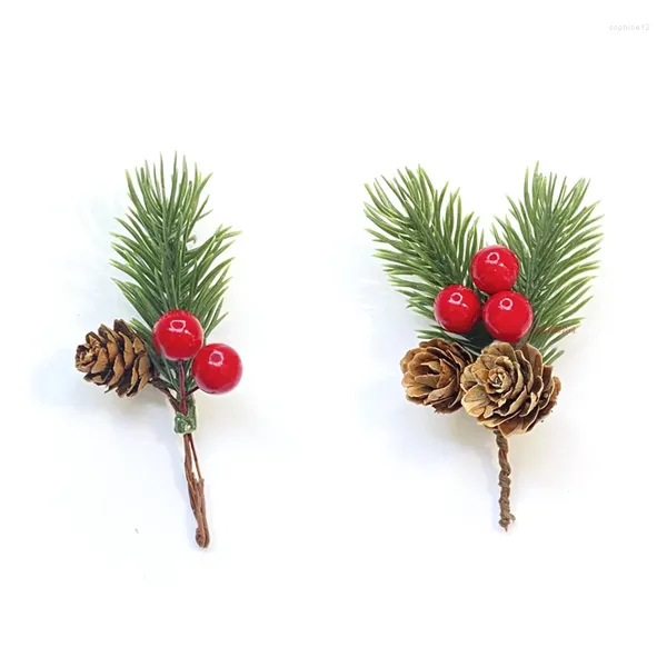 Flores decorativas 10 PCs Filiais artificiais de Natal 8 5 cm de plástico Berry vermelho agulha Pinecone Mesas de jantar Decorações de grinaldas