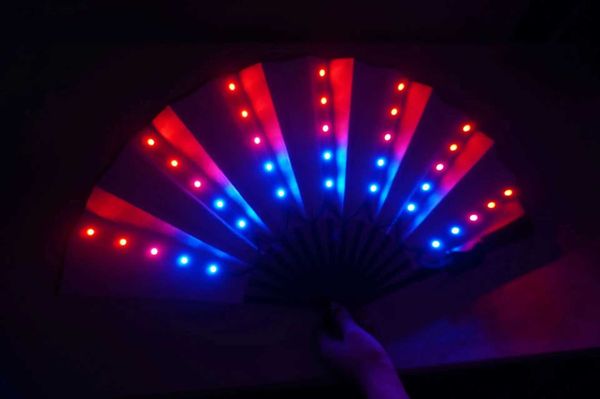 Led Çılgın Oyuncak Partisi Led Parlayan Fan Aydınlık Katlanır Fan Renkli Partisi/Dans LED Kağıt Fan Performansı DJ Gösterim Işya Fan Düğünü 240410