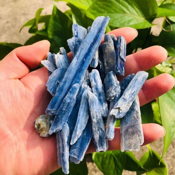 100g Toptan Değerli Doğal Mineral Kyanit Kristal Örnek Taş Çiğ Mavi Kalsit Taş Çipi Reiki İyileştirme