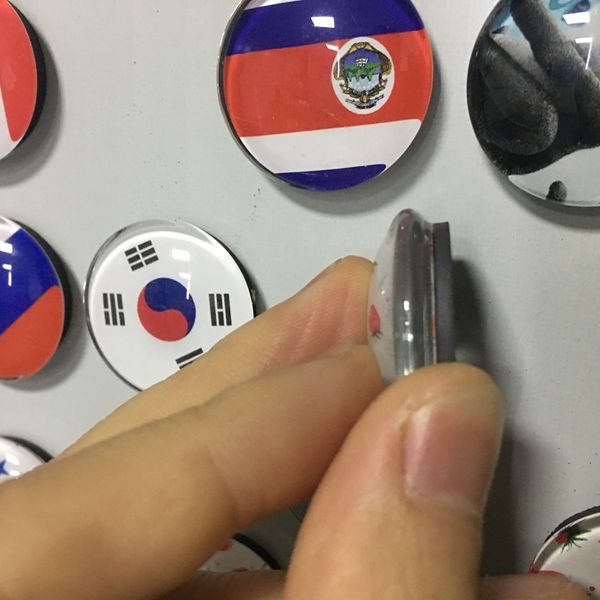 Svezia Armenia Svizzera Turchia Spagna Ucraina Flag da 30 mm Frigo in vetro Adesivi per frigorifero per frigorifero Nota decorazione