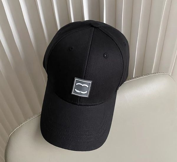 Erkekler için lüks beyzbol şapkası kadınlar klasik tasarımcı erkek pamuk şapka kapakları casquette unisex katı takılmış çiftlik erkekler güneş topu kapaklar siyah