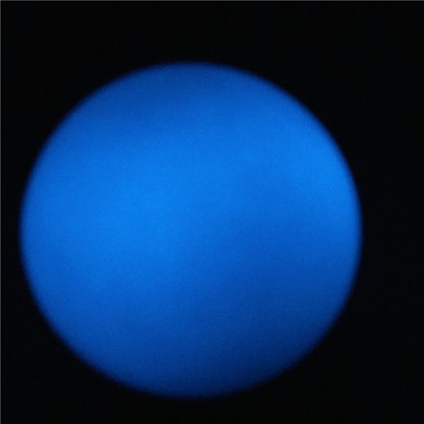 Glow blu calcite in pietra luminosa naturale nella sfera scura sfera di cristallo luminoso con pallina rotonda in pietra rotonda decorazione per la casa