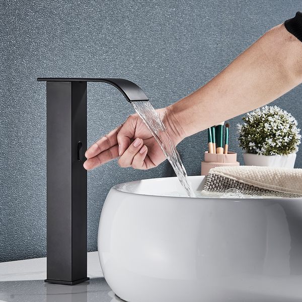 Smart Black Black Black Faucet Baglie da bagno Automatico Sensore Automatico tocco senza lavandino Watefall Tocca Calcia Mistina per acqua fredda Calda Crane