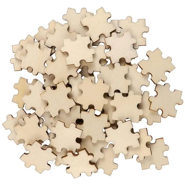 50pcs unfertige hölzerne Puzzle Quadratschnitzel Holzstücke Ausschnitte Ornamente für Bastelmittelzubehör Gravurschnitzer Dekor