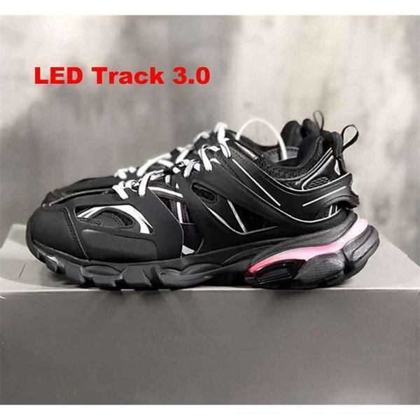 Fabrika Doğrudan Satış Elbise Ayakkabı Tasarımcısı Led Parça 3 3.0 Ayakkabı Erkekleri Kadın Spor Ayakkabı Üçlü Black Beyaz Pembe Sneaker Tracks Sports