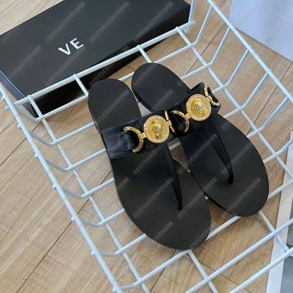 Sandálias famosas famosas mulheres mulheres novas sandálias de calda de couro medusa de verão, lúciado de luxo de primeira qualidade, sapatos de praia de praia novos com slides de caixa