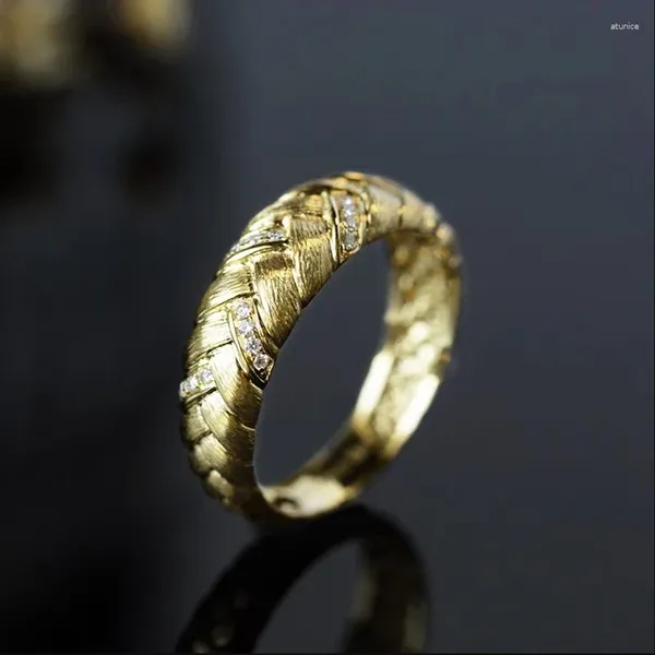 Eheringe Caoshi Ästhetische Zöpfe geformt Ring Frauen Gold Farbe Helle Zirkonia Fingerschmuck für Verlobungszeremonie Brautbänder