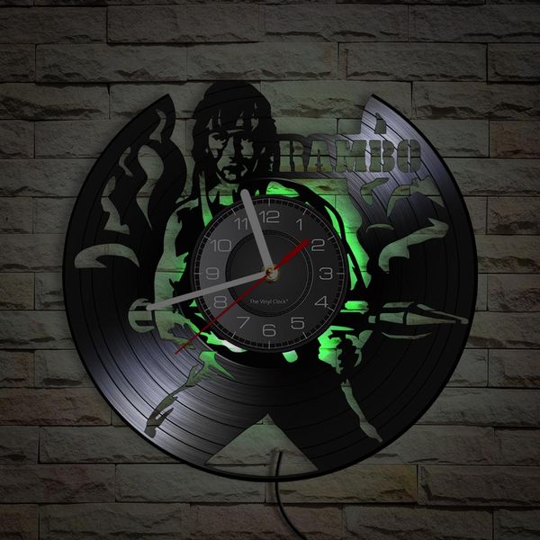 Rambo Film inspiriert Vinyl Music Record Wall Clock Man Cave Dekor Soldat John Rambo Porträt Laser Ätze Vinyl Scheibe Handwerksuhr