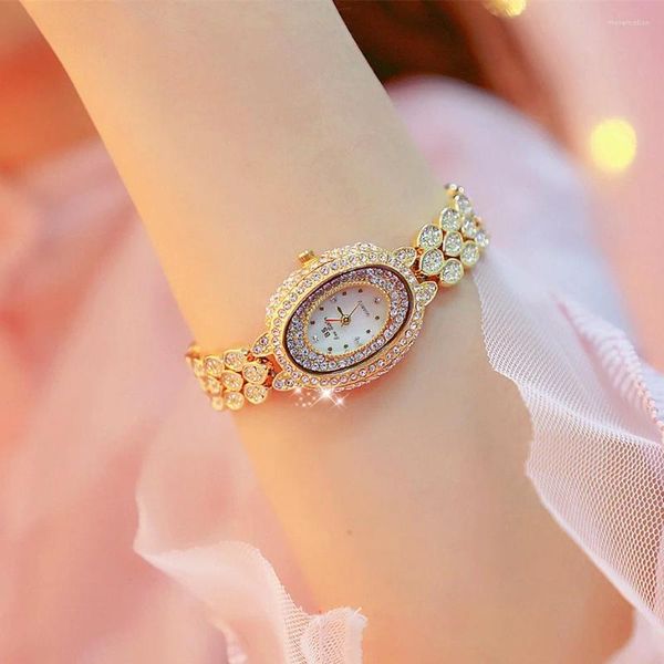 Armbanduhr Retro Ovales Zifferblatt Gold Silber Full Diamond Damen Watch Elegante Kette Quarz wasserdichte Marke Damen Juwely