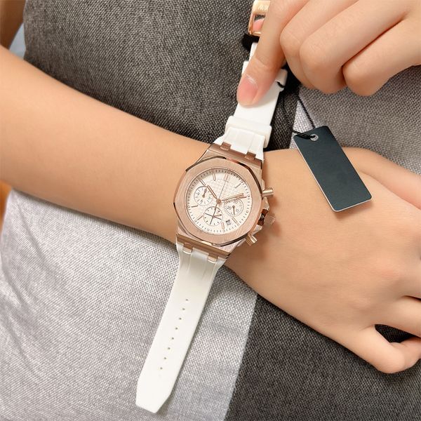 Achten Sie auf Frau 37mm Quarz Timing -Bewegung Luxusdesigner Lady Uhren Gummi -Gurt -Klappe Schnalle Hochwertige Business Armbandwatch Montre de Luxe