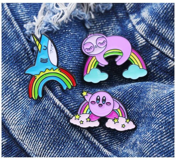 Kawaii Anime Gökkuşağı Köpekbalığı Sloth Brooch Karikatür Pimi Gökkuşağı Köprüsü Hayvan Rozeti Giyim Aksesuarları