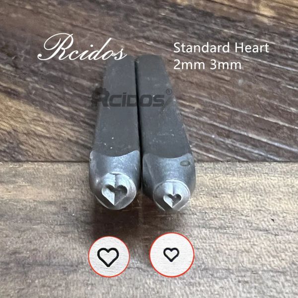 Rcidos Fat Heart 2mm, carimbo de perfuração de aço de coração padrão de 3 mm, carimbos de design de jóias de metal, preço de 1pcs