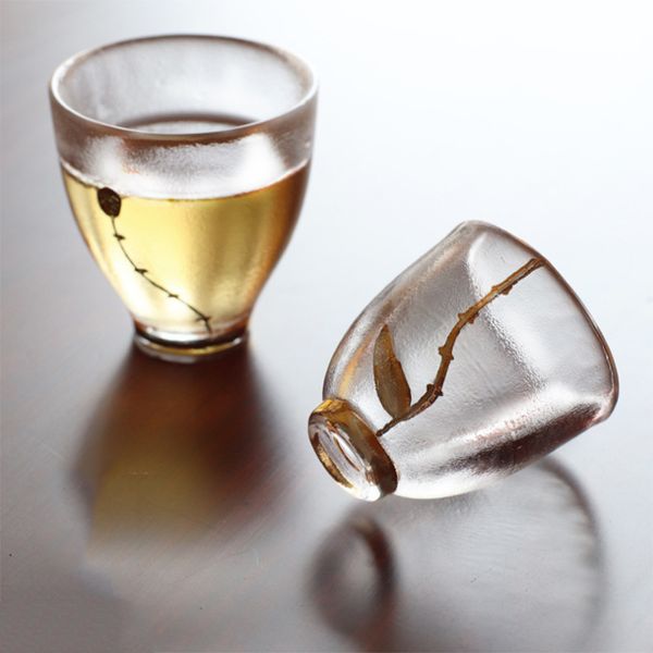 Японское стеклянное золото окрашенное в кунг -фу чайная чашка хрустальная кофе -мастер -кружки персонализированные чайные подарочные офис эко -чашки для водяных напитков