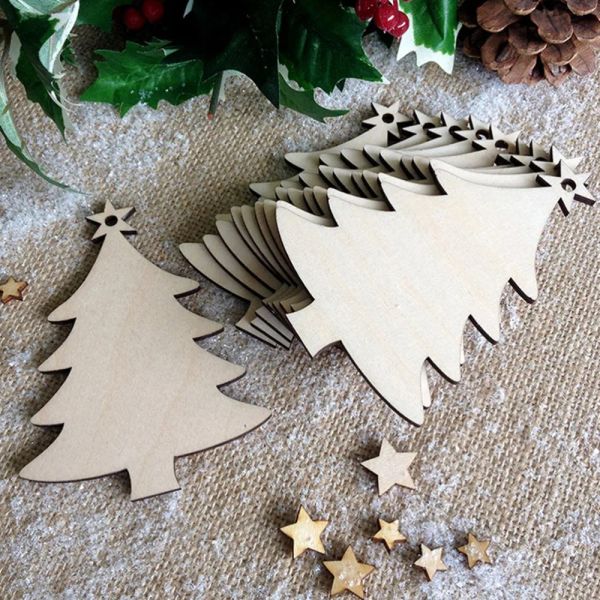 10pcs Embelezamentos de árvore de madeira de madeira em branco de árvore de natal em branco com corda para decoração de cartão de artesanato diy de natal