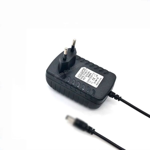 Chargers 12V 1.5A Adaptador de energia para transformador de teclado de piano elétrico Casio Ada12150LW PX130 135 150 160 750 Supplência de carregador