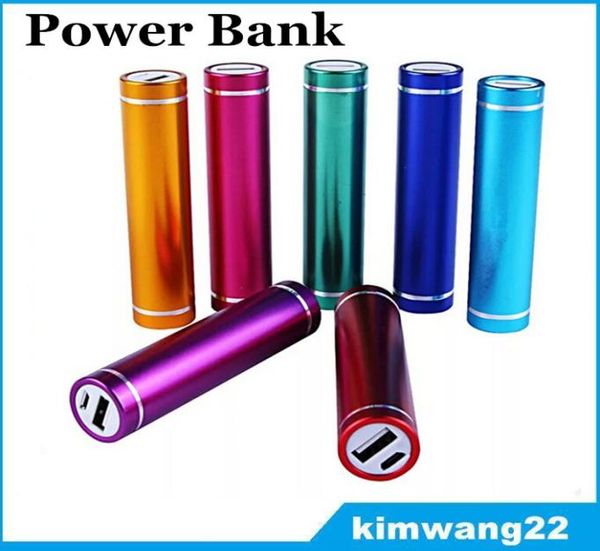 Power Bank 2600MAH Портативный внешний аккумуляторный зарядный устройство Universal Power Bank для мобильного телефона с Micro USB -кабелем с розничной P2645292